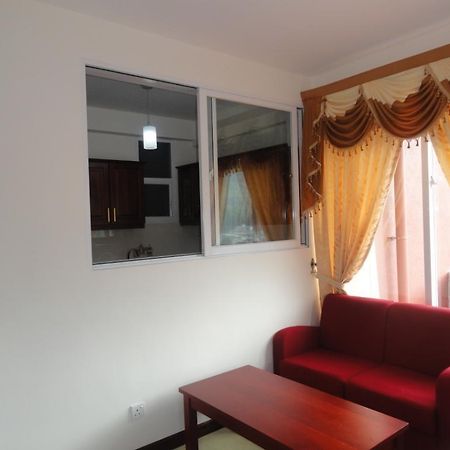 City And Hills View Apartment Nuwara Eliya Room photo